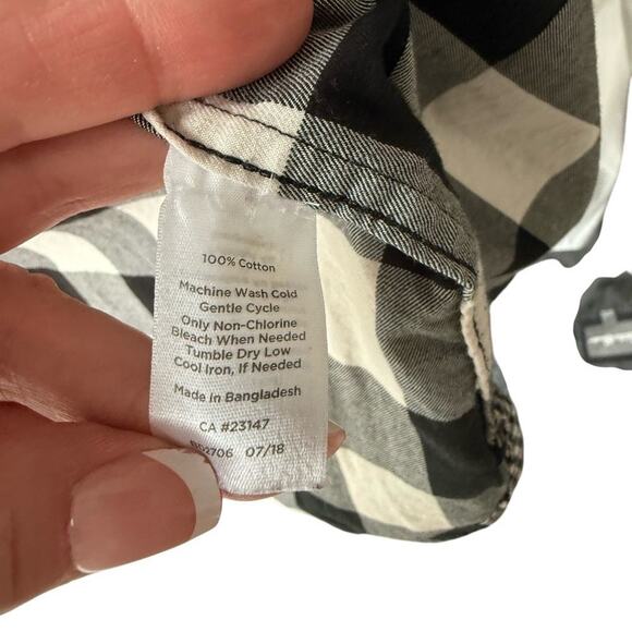 Talbots Sz 2X Black and White Cotton Plaid blouse - Picture 5 of 5